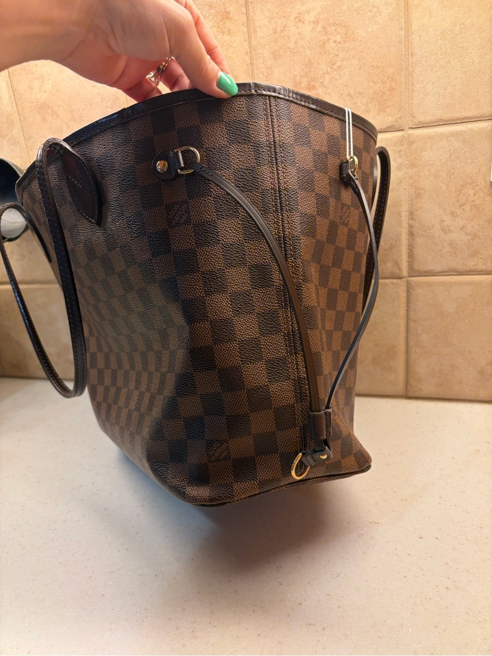 Louis Vuitton Neverfull MM WITH POUCH!! - Picture 10 of 17